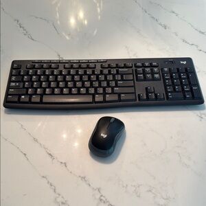 Logitech Black Wireless Keyboard and Mouse Combo
